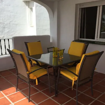 Beautiful 2 Bedroom @ Puerto Banus! Apartamento *
